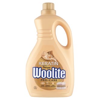   Woolite Keratin Therapy Pro-Care folyékony mosószer keratinnal minden ruhatípushoz 45 mosás 2,7 l