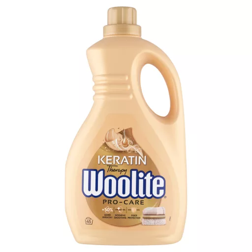 Woolite Keratin Therapy Pro-Care folyékony mosószer keratinnal minden ruhatípushoz 45 mosás 2,7 l