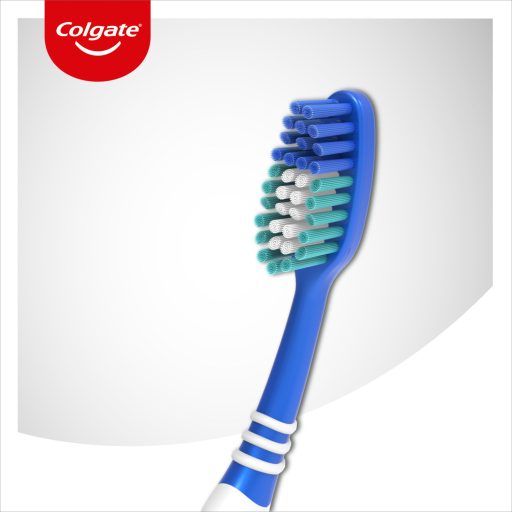 Colgate Extra Clean közepes fogkefe 2 db