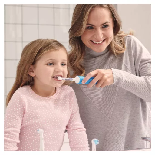 Oral-B Kids Elektromos Fogkefefejek Disney Jégvarázs Kiadásban, 4 Db