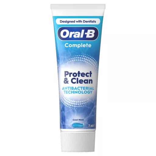 Oral-B Complete Protect & Clean Fogkrém Antibakteriális Cinkkel, {volumeLoc}] ml