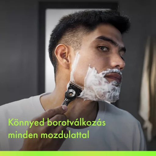 GilletteLabs Borotva Bőrradírral, 1 db Markolat, 1 db Borotvabetét, 1 db Fali Borotvatartó