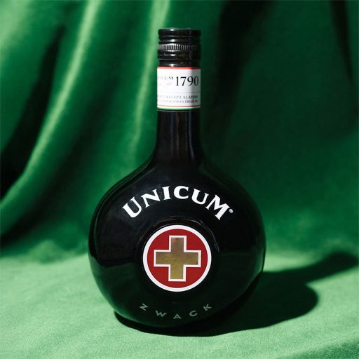 Zwack Unicum gyógynövénylikőr 40% 0,5 l