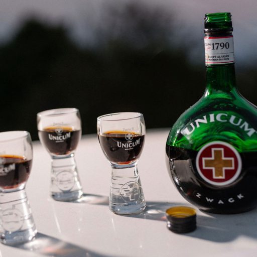 Zwack Unicum gyógynövénylikőr 40% 0,5 l