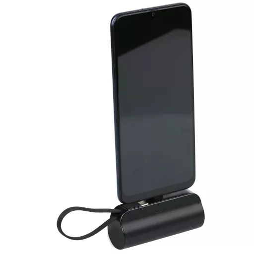 Grundig powerbank 5000 mAh beépített USB-C csatlakózó fekete