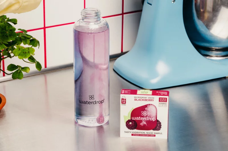 Waterdrop áfonya-szeder-alma ízű pezsgőkocka ital készítéséhez 12 x 2,0 g (24,0 g)