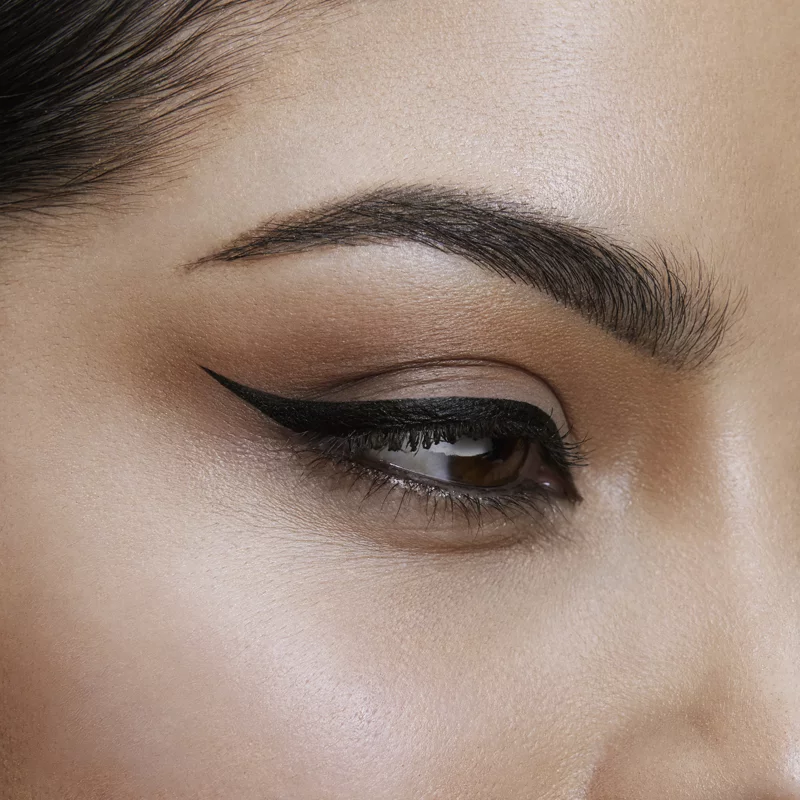 Maybelline New York Hyper Precise Liner Allday szemhéjtus 730 Matte Black, 1 ml