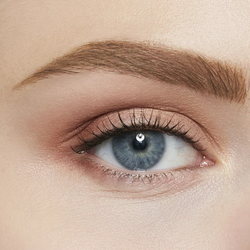 Maybelline New York Express Brow Ultra Slim szemöldökceruza 01 Blonde, 4,22 g