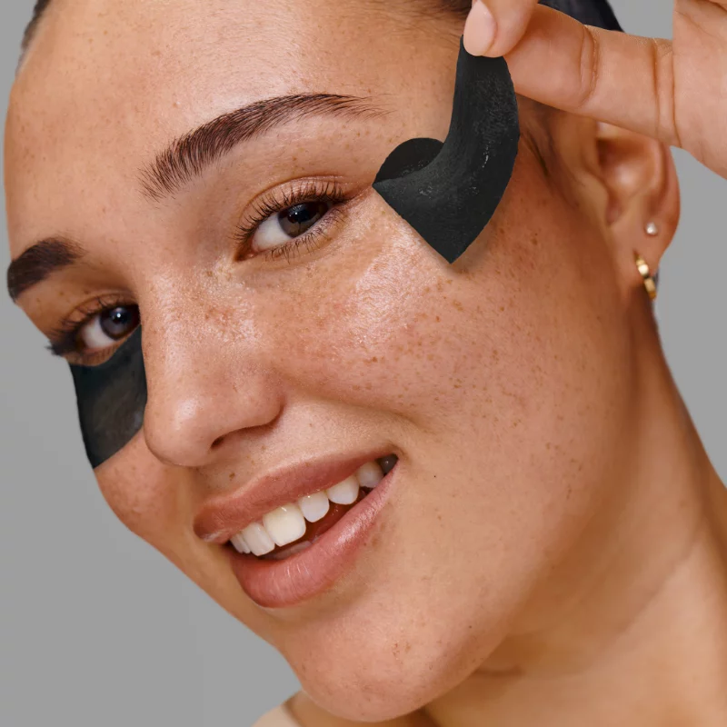Garnier Skin Naturals Charcoal Caffeine szemkörnyékmaszk a szemkörnyék frissítéséért, 5g