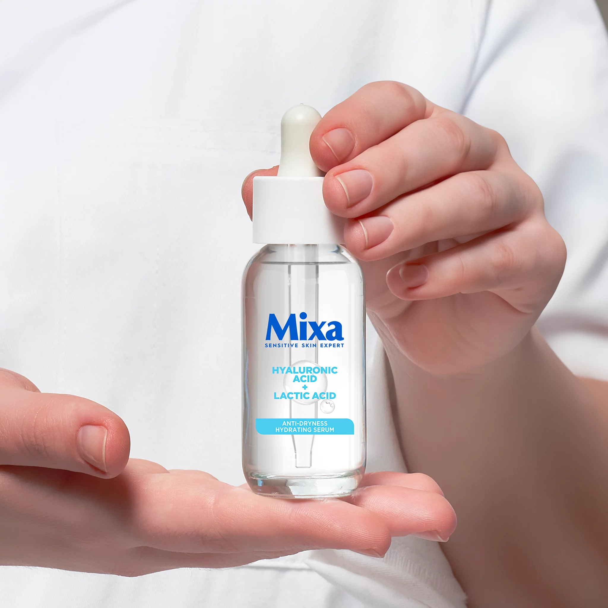 Mixa arcszérum 30ml Hyaluronic Acid és Lactic Acid Anti Dryness 