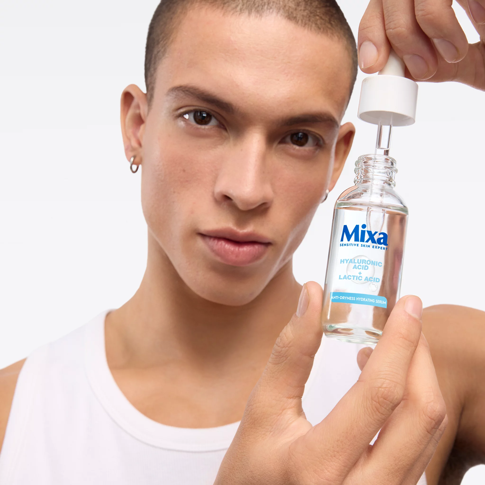 Mixa arcszérum 30ml Hyaluronic Acid és Lactic Acid Anti Dryness 