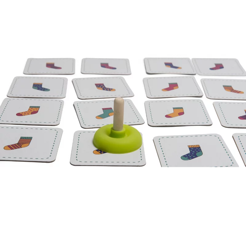 Keresd a krokodil zokniját! - Tájékozódást fejlesztő társasjáték - BS Toys