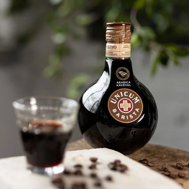 Zwack Unicum Barista gyógynövénylikőr arabica kávéval 34,5% 1 l