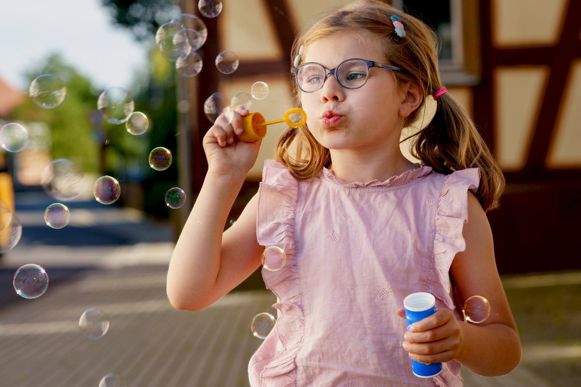 Játékok a nyári szünetre - Mit játsszon a gyerek nyáron? Mutatunk pár ötletet!