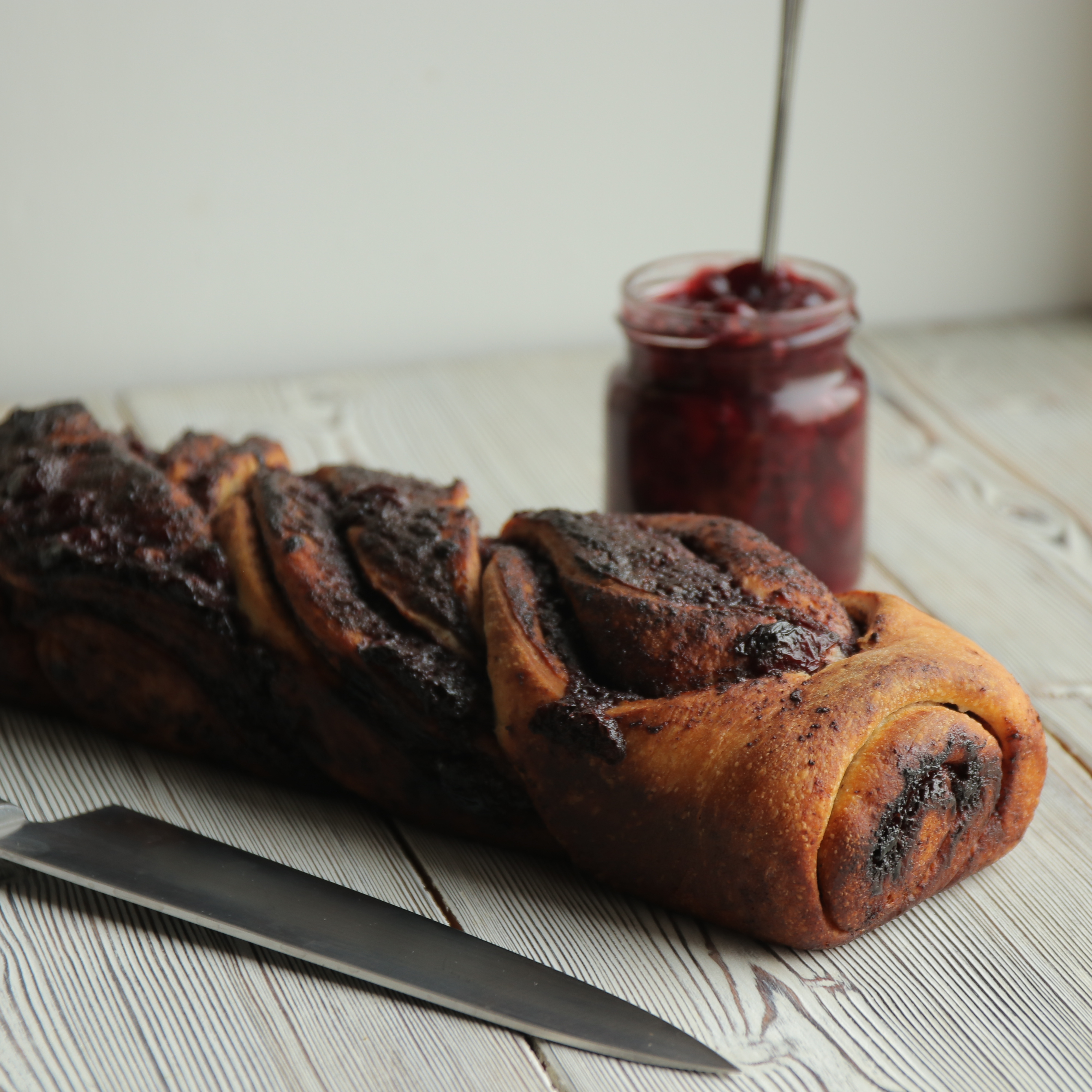 Meggyes-mákos babka