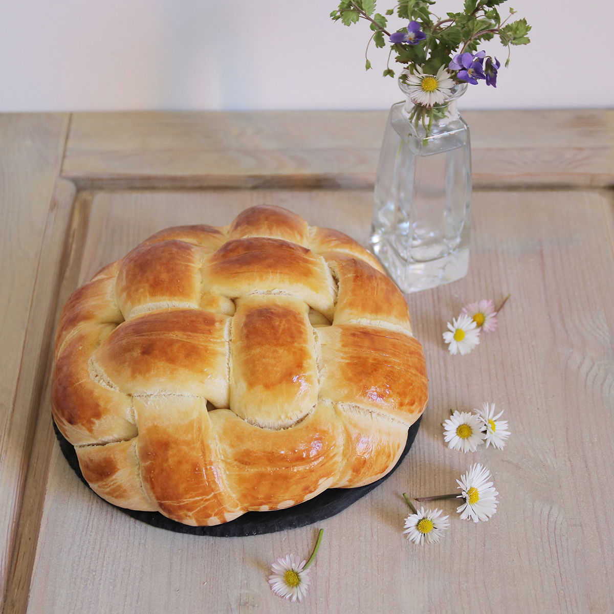 Omlós, puha sós kalács