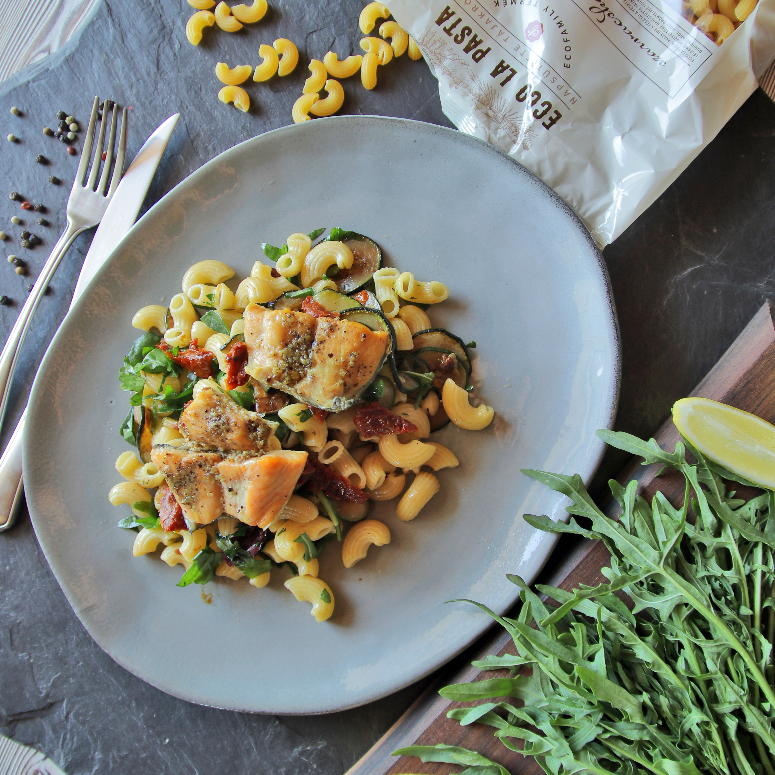 Lazacos tésztasaláta