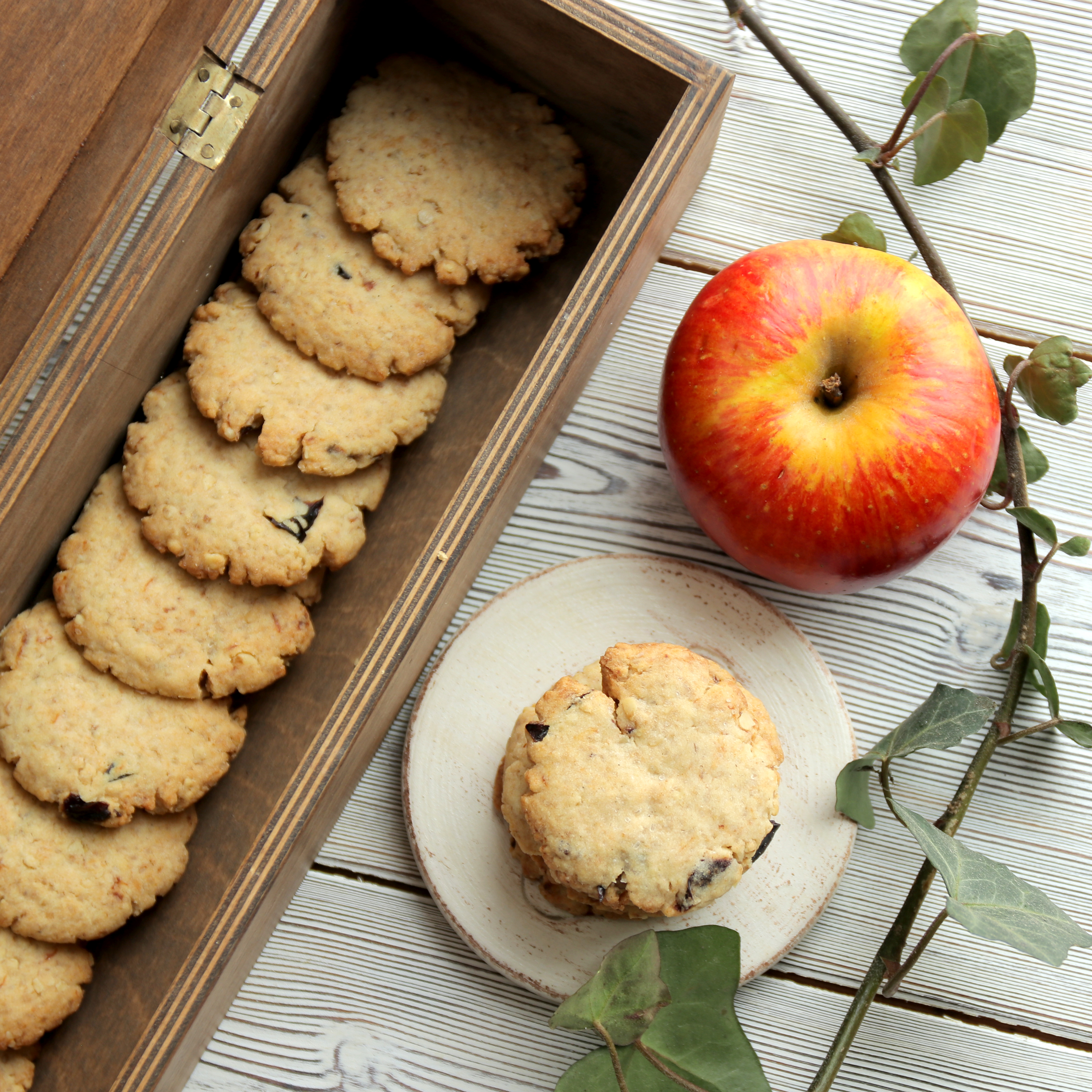 Zabpelyhes-vajas keksz aszalt gyümölcsökkel