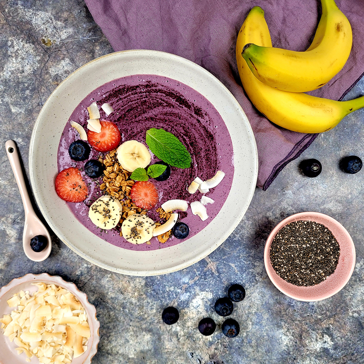 Acai smoothie bowl