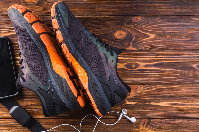 A cipő szagtalanítása házi szerekkel és profi spray-kkel