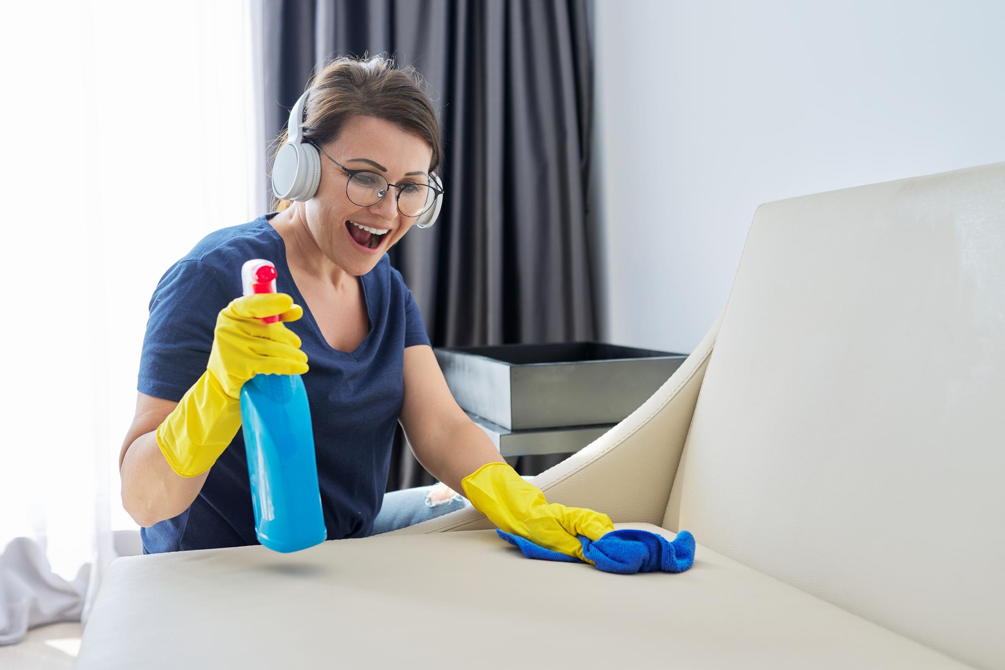 Kárpit és kanapétisztítás házilag – így vágj bele!