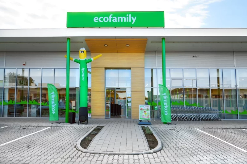 Ecofamily üzlet bejárata, Hajdúsámson (S BOX Bevásárlóközpont)