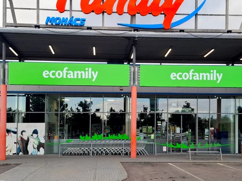 Ecofamily üzlet bejárata, Mohács (Family Center)