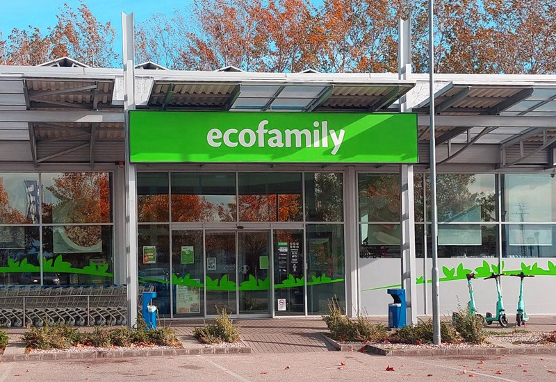 Ecofamily üzlet bejárata, Pápa (Pápa Center)