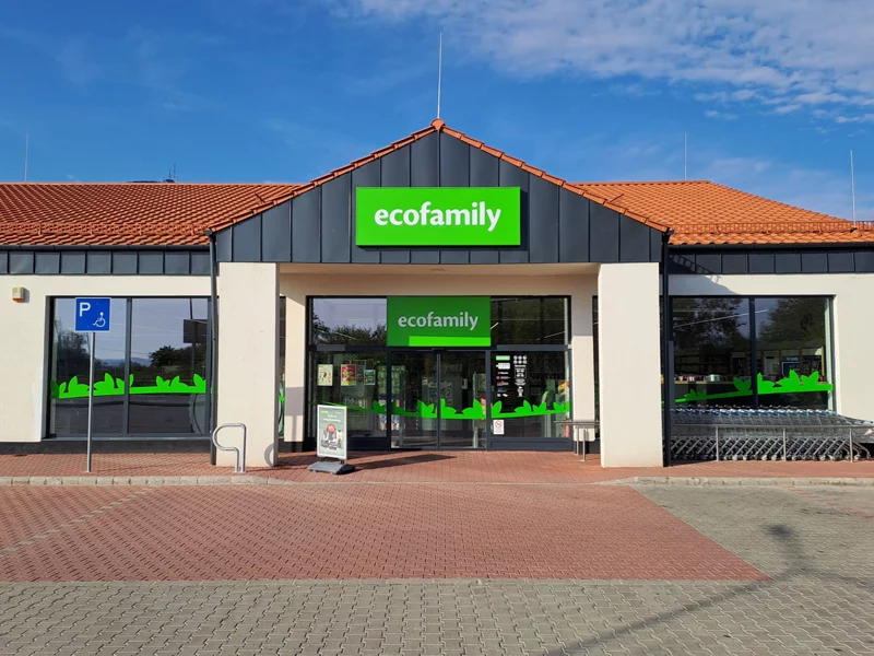 Ecofamily üzlet bejárata, Sátoraljaújhely